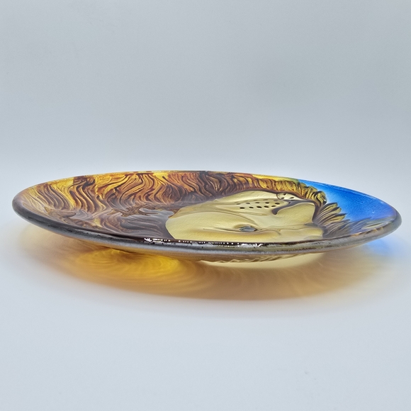 Lion Reverse Applied Glaze Glass Plate/Shallow Bowl Majolica Style Relief, 8" - Picture 5 of 9